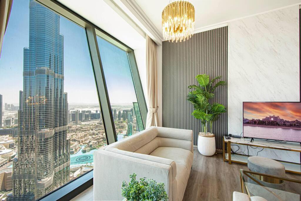 Magnificent New 3 Bedroom With Stunning View To Burj Khalifa & Fountain View Dubaï Extérieur photo