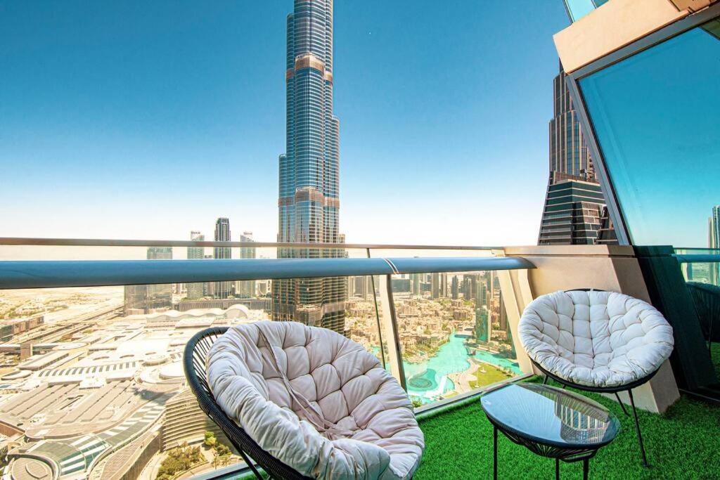 Magnificent New 3 Bedroom With Stunning View To Burj Khalifa & Fountain View Dubaï Extérieur photo