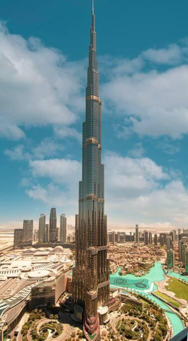 Magnificent New 3 Bedroom With Stunning View To Burj Khalifa & Fountain View Dubaï Extérieur photo